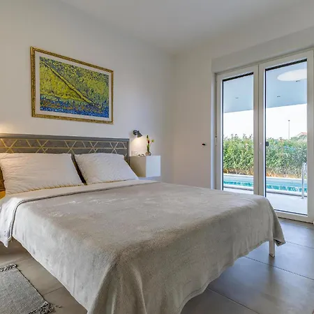 Ferienhaus Amazing In Volme With Jacuzzi *